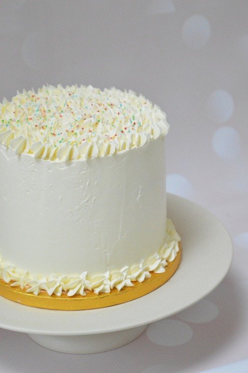 Feestelijke Vegan Vanille taart Feestelijke Vegan Vanille taart